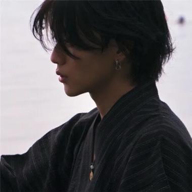 子逸-