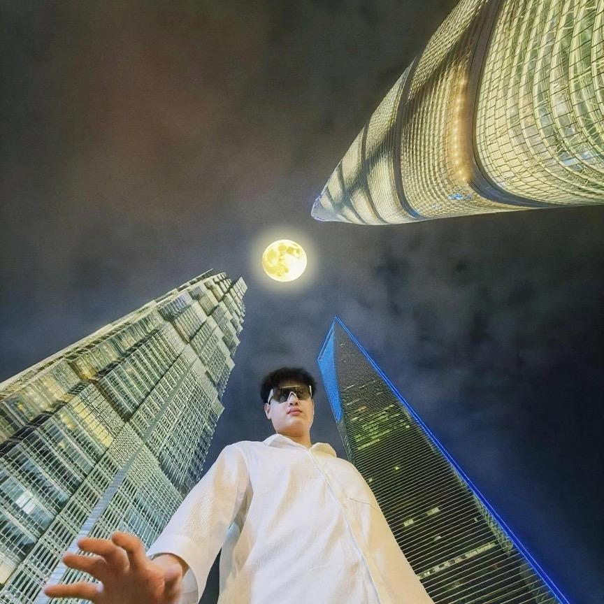 泪水打湿数据线边玩手机边触电⚡️