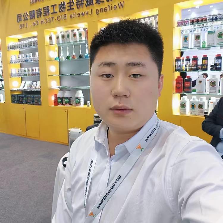 十八补頭绿威特农资专卖店