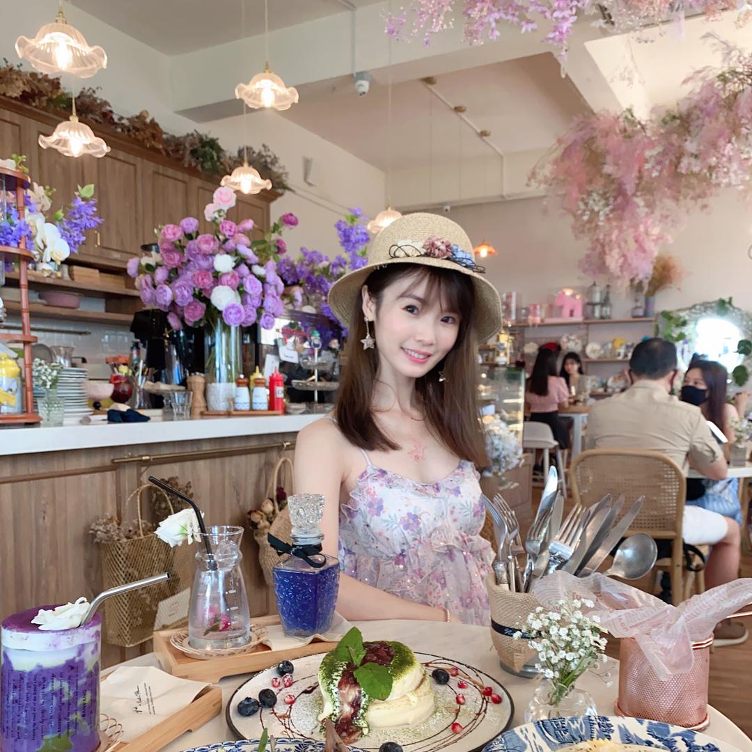 Nicole.Q妮小可