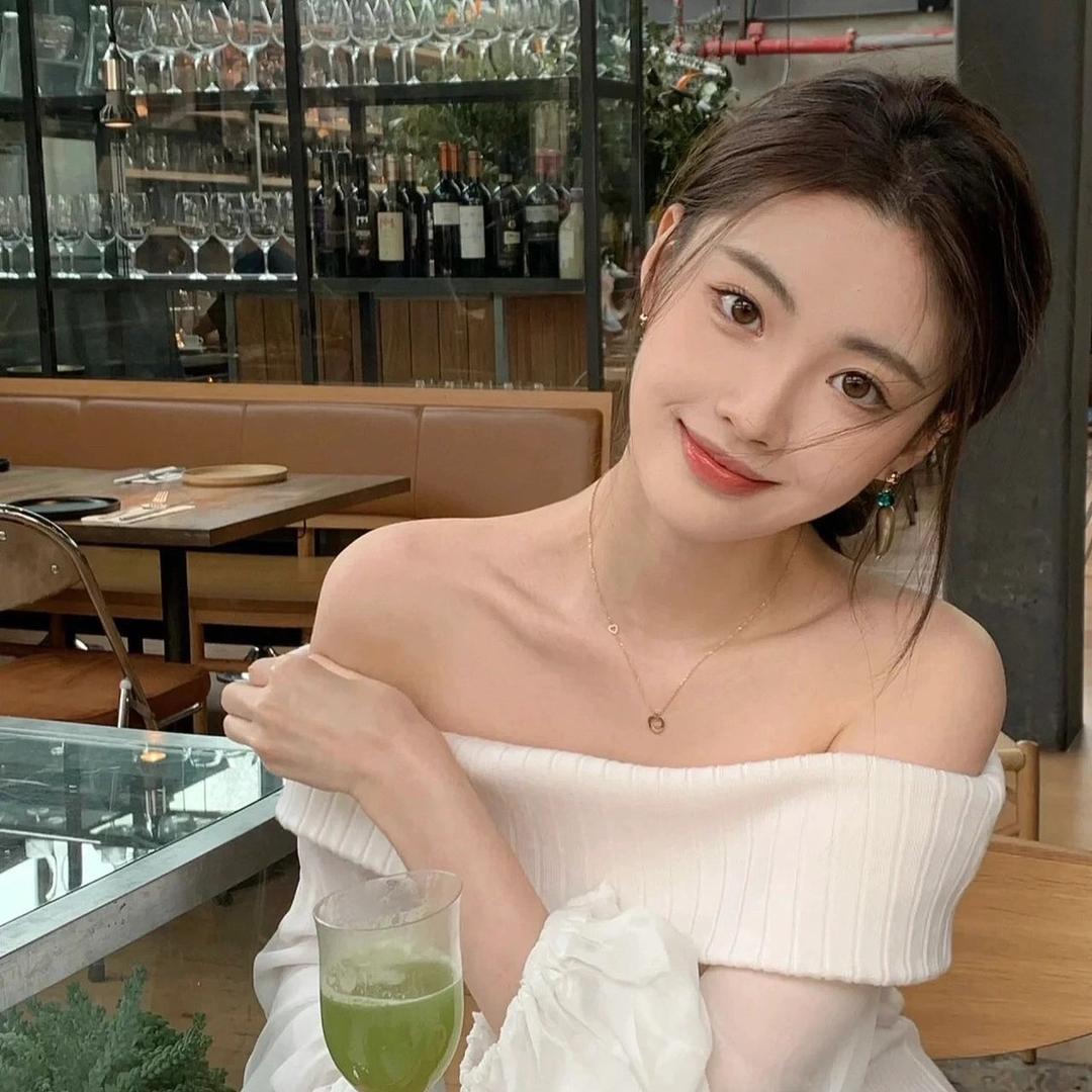 小依