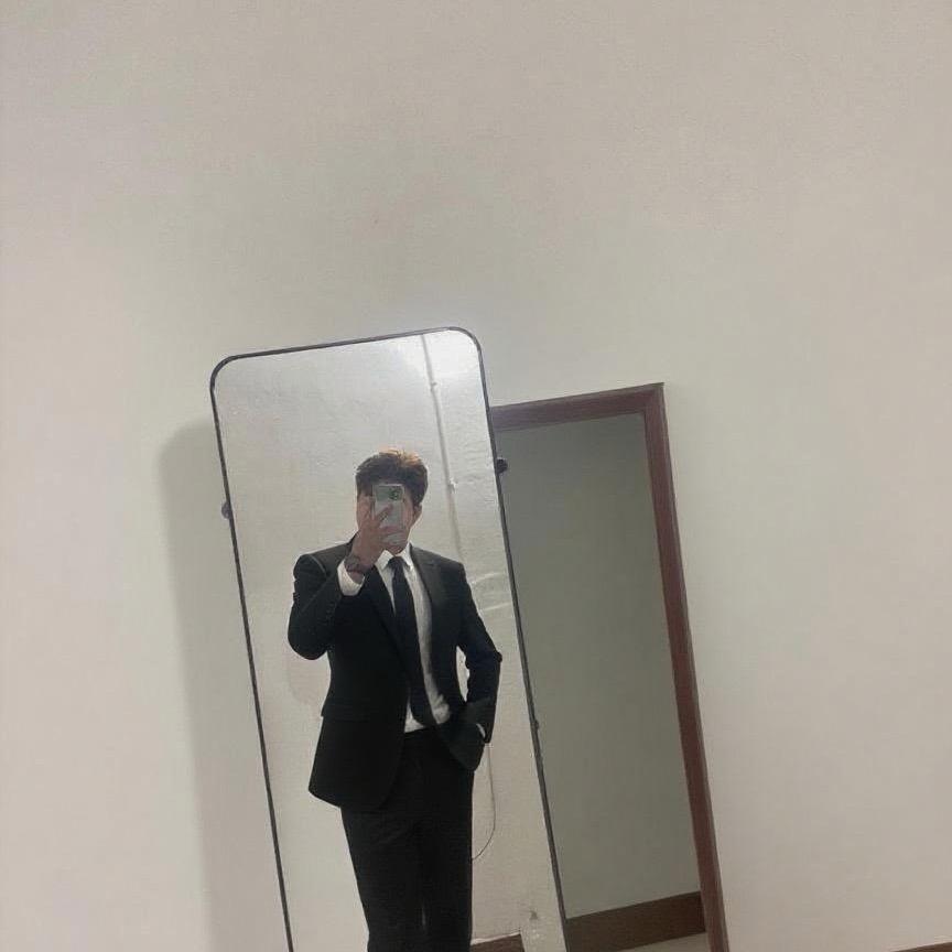 新邵时间之间热染发型师小刘