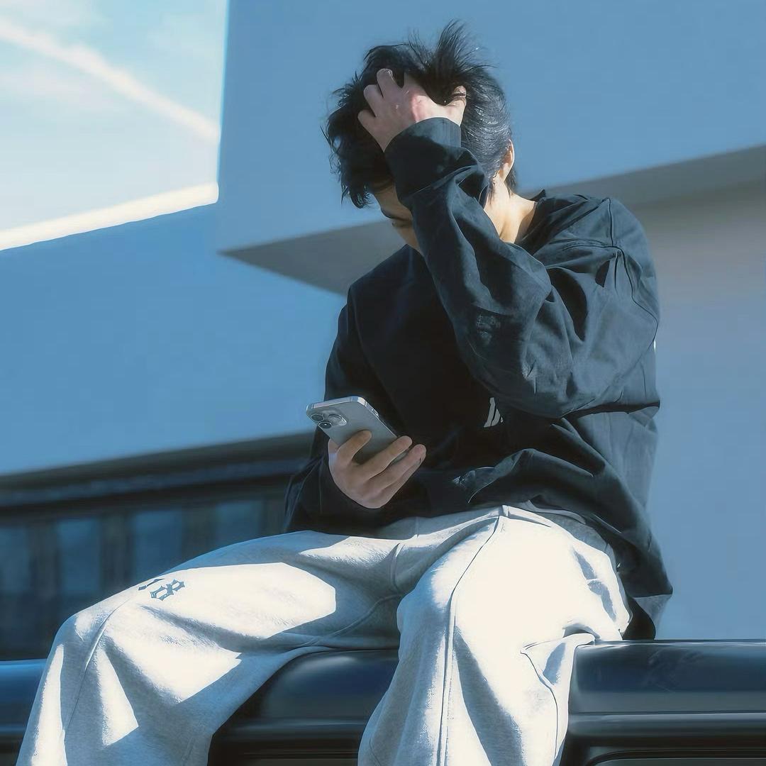 香了个菜.