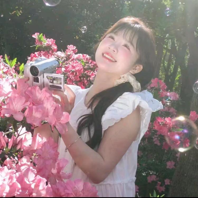 小奈女装🍃专属