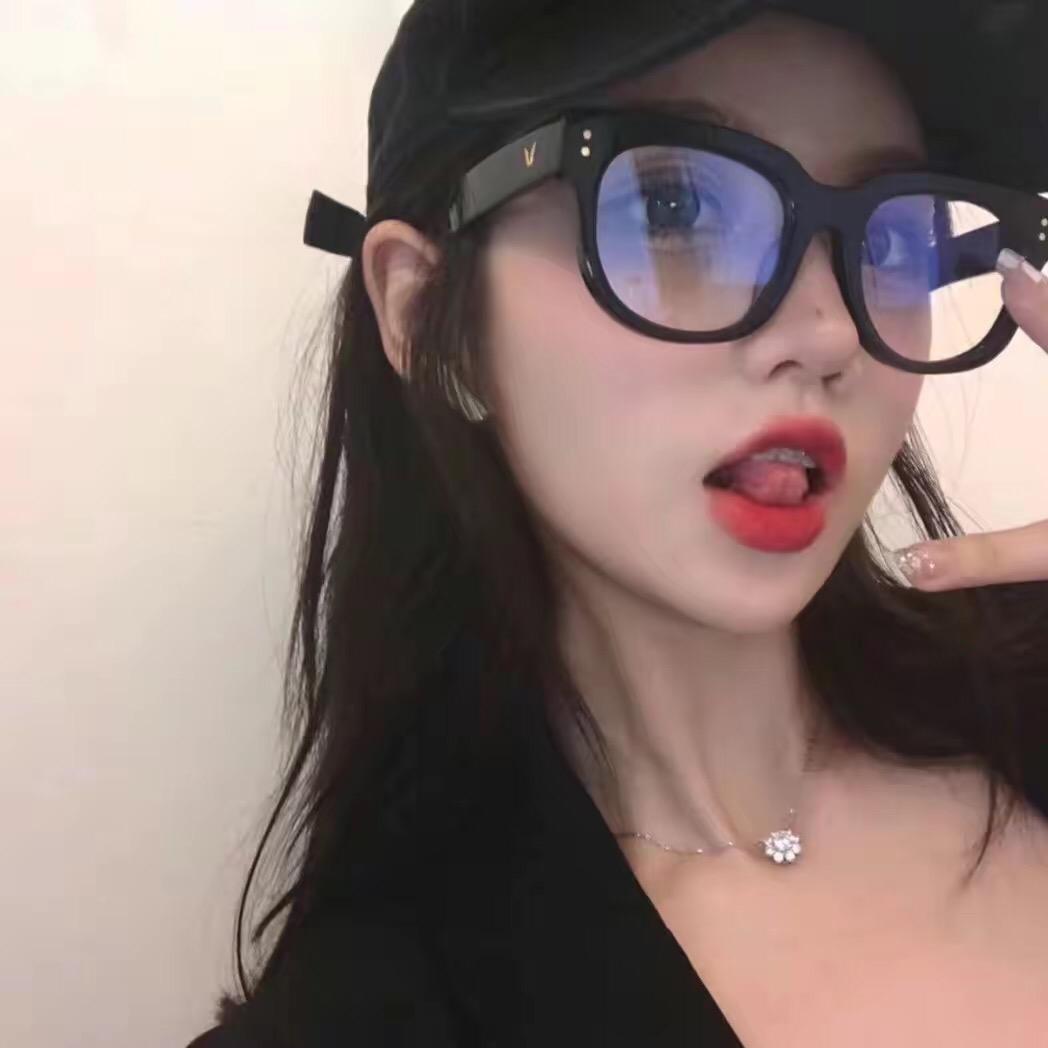 艾小月