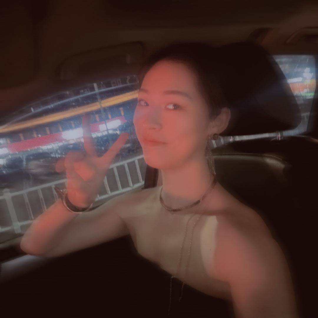 ✨Vicky  JIN✨