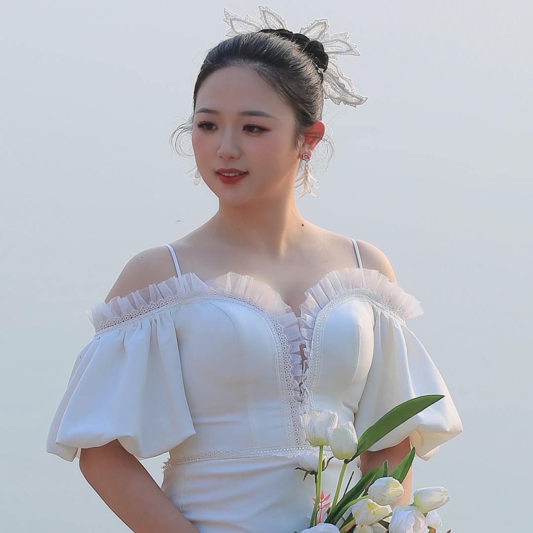 是李李呀
