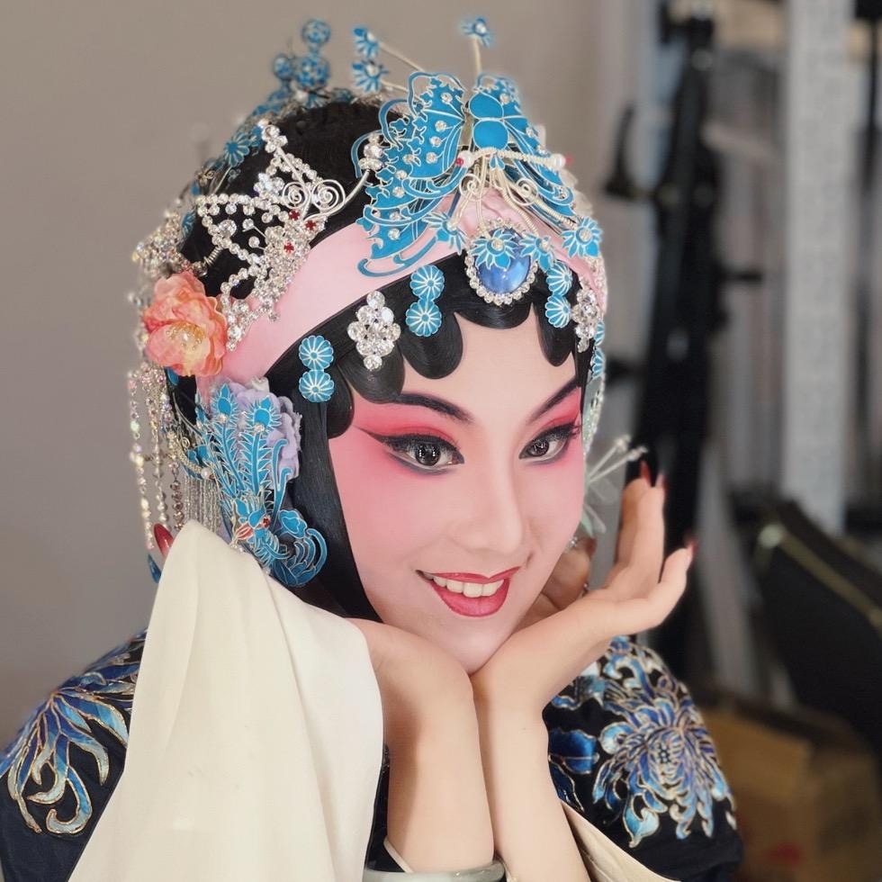 梅琜卿