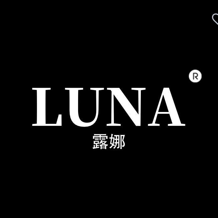 LUNA露娜羽绒服服饰
