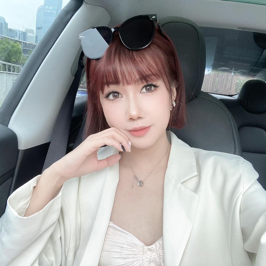 郑玲玲