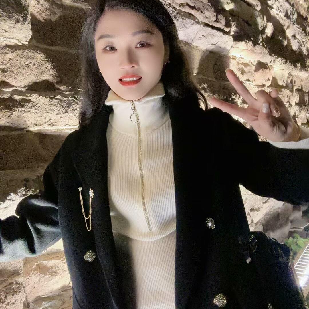 思思