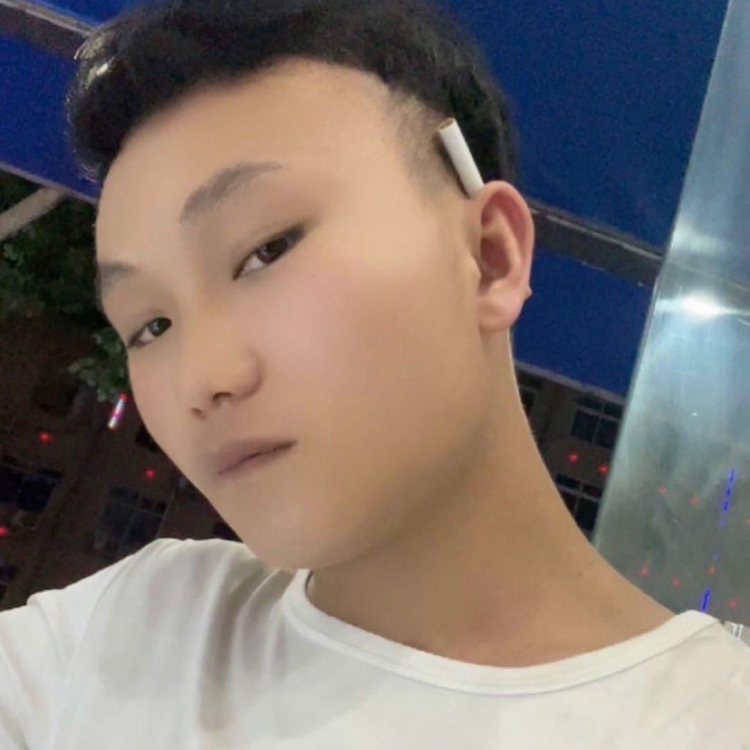 @小伍.喜欢上班