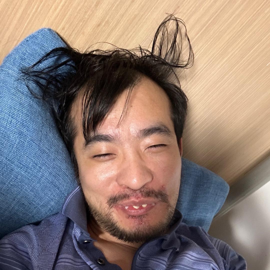 西生活。