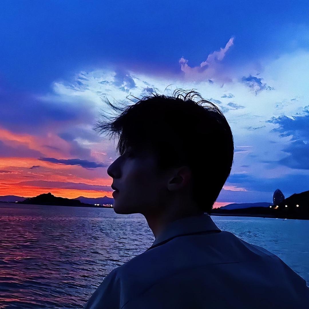 鶴🕊.