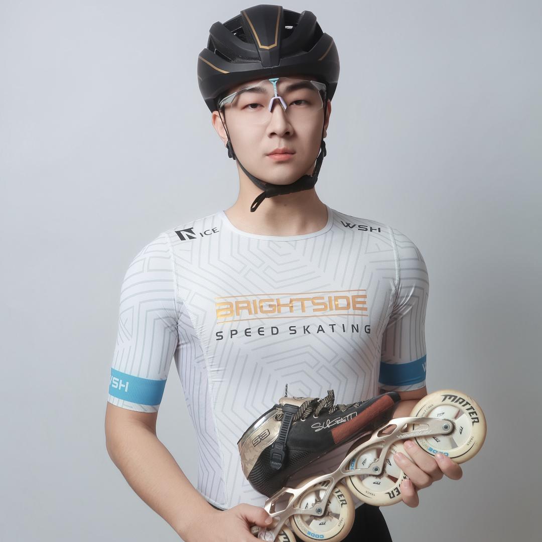 爱上轮滑俱乐部