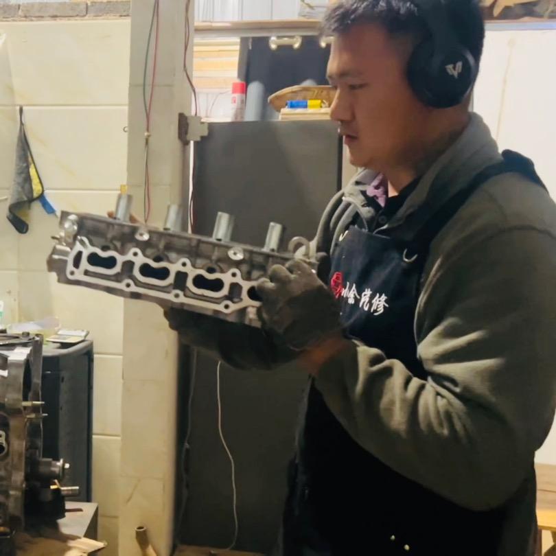 A石屏·宝秀小余汽车维修中心