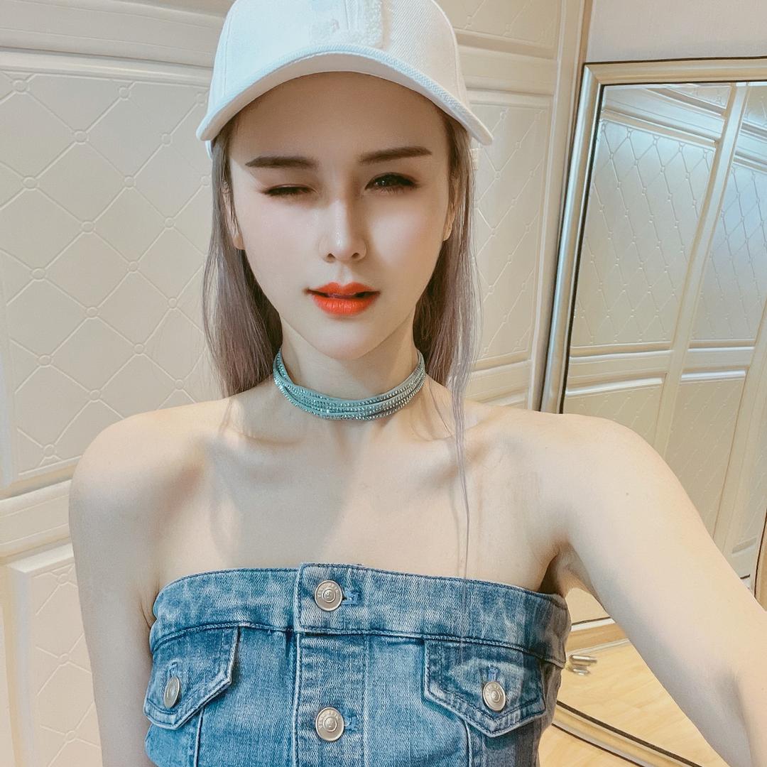羽公子.
