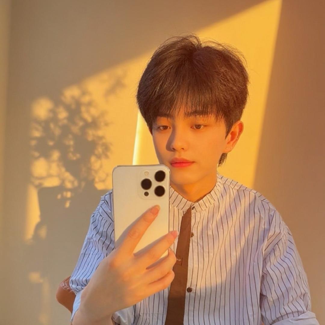 名艺城👉🏾吴少