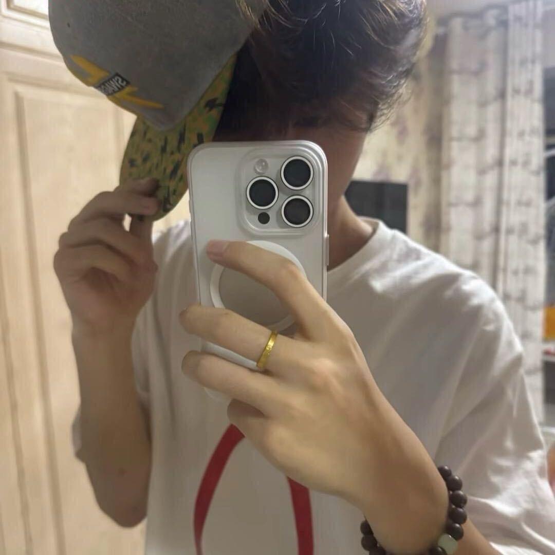 A W PARTY 总监强子