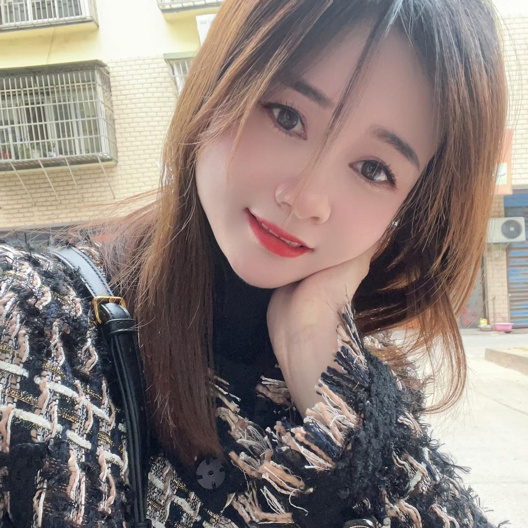 沐熙熙（Ya ❛‿˂̵ ang）