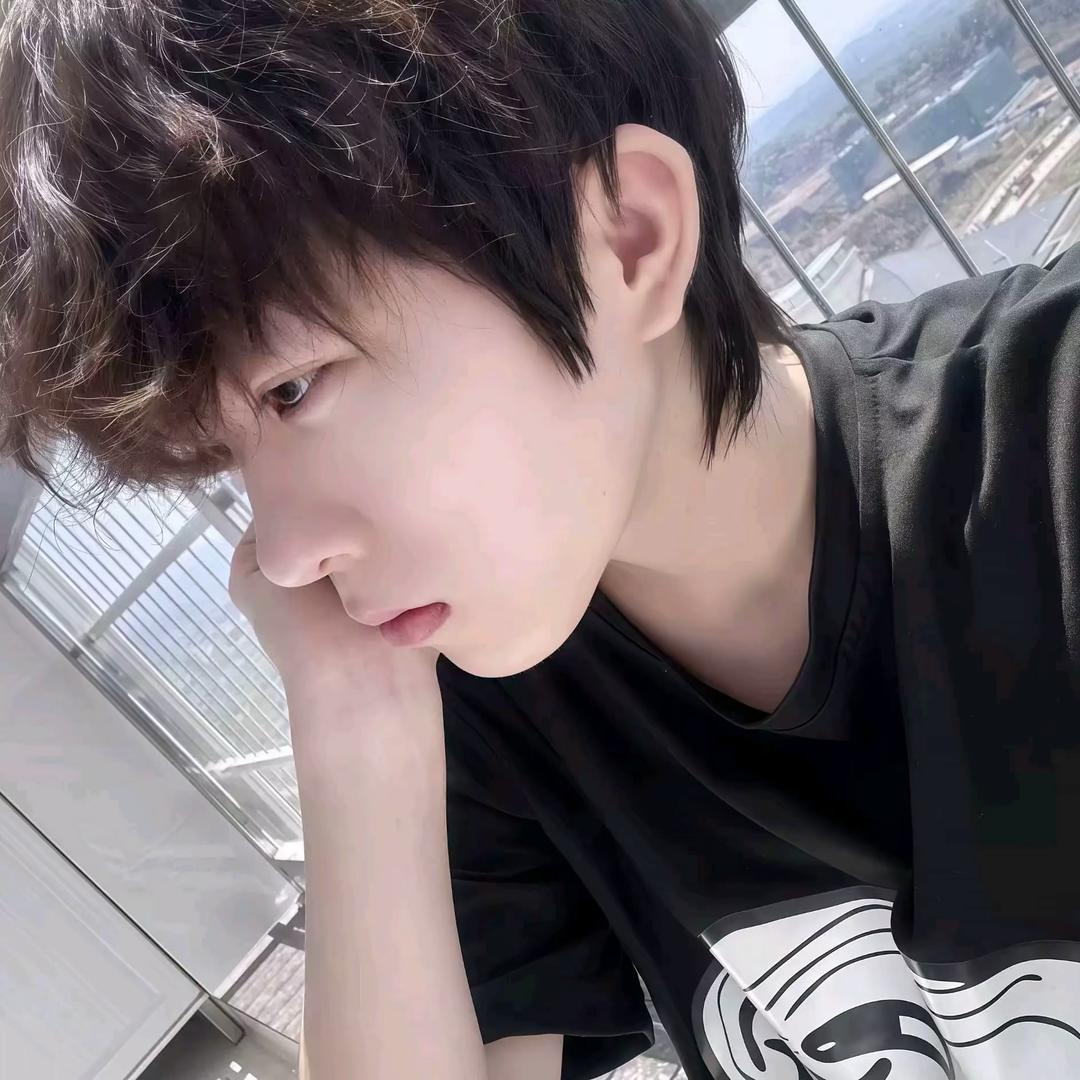 她