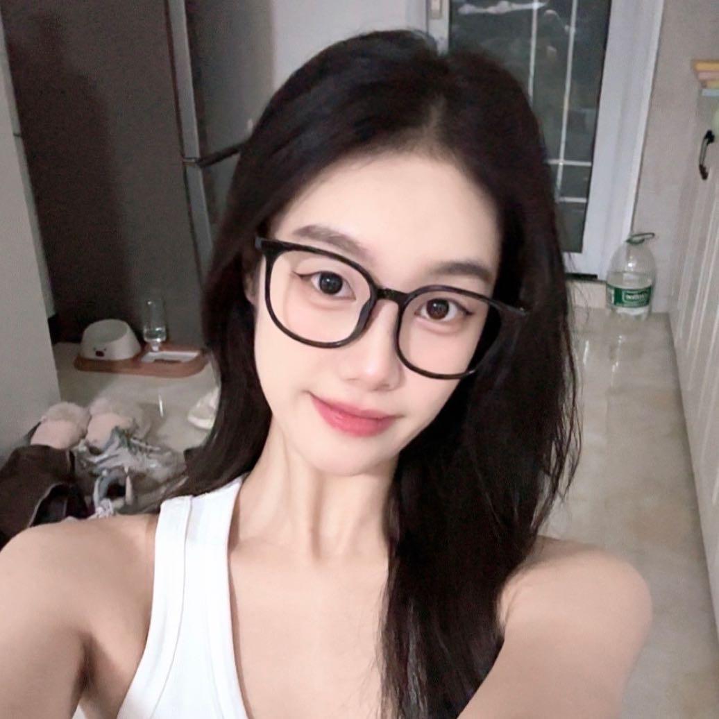 缺牙巴娜娜子