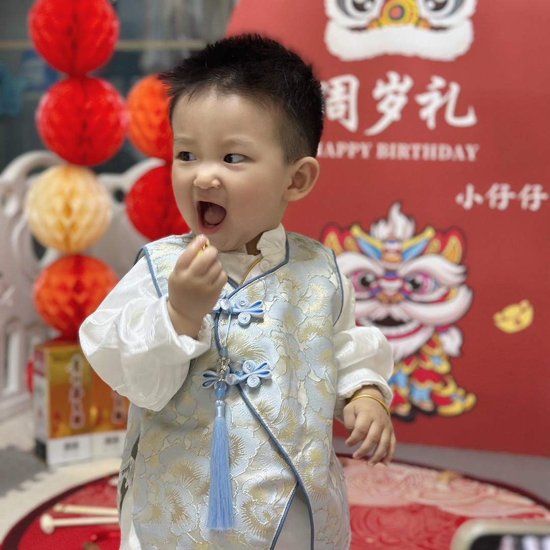 爱仔日记@