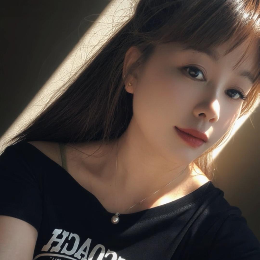 肉膜膜☺️简优 😊女装