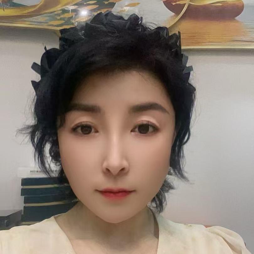 丽姐百沐缘美容美体店长