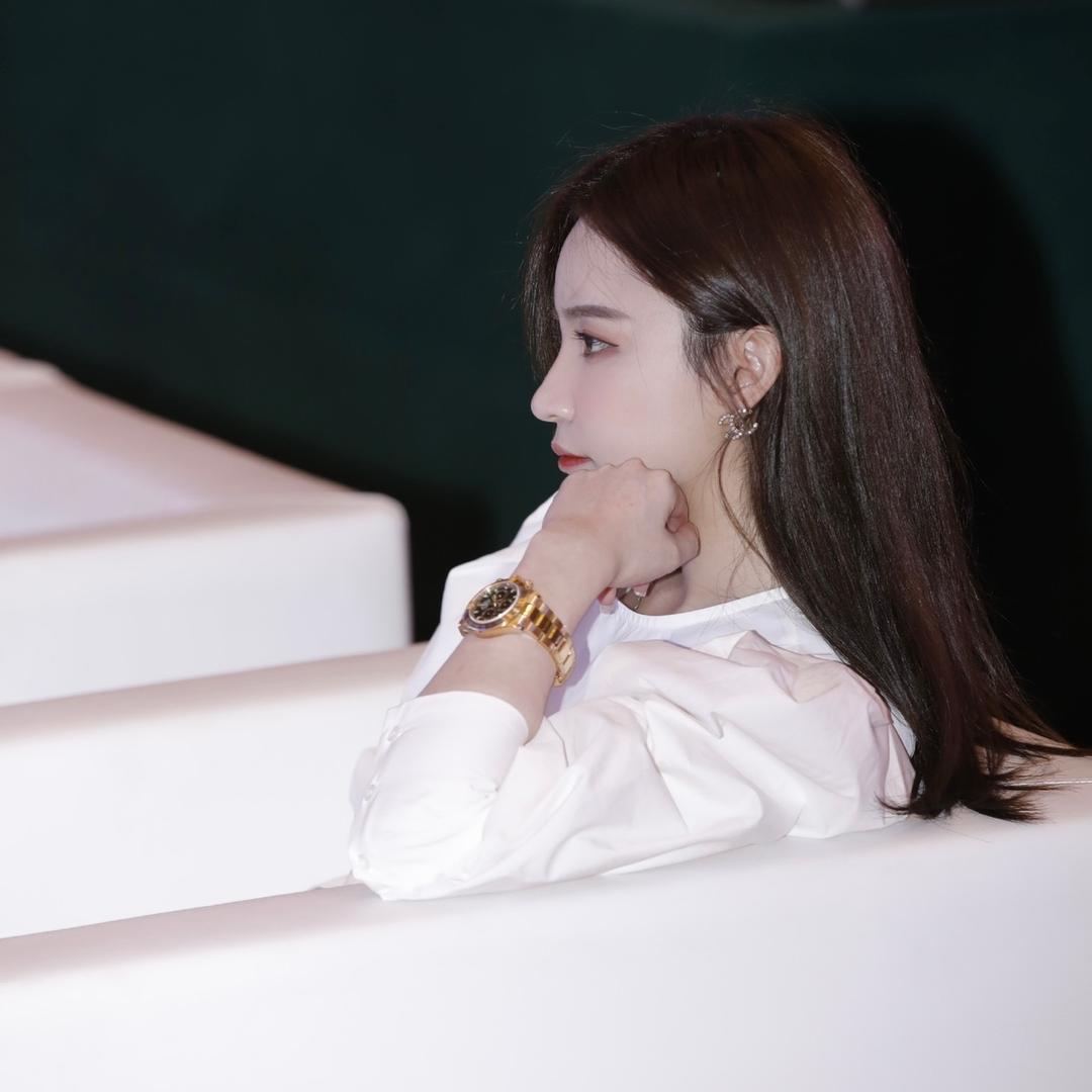 丹妮👑