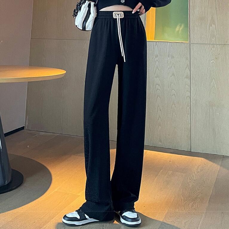 吉宇服饰穿搭