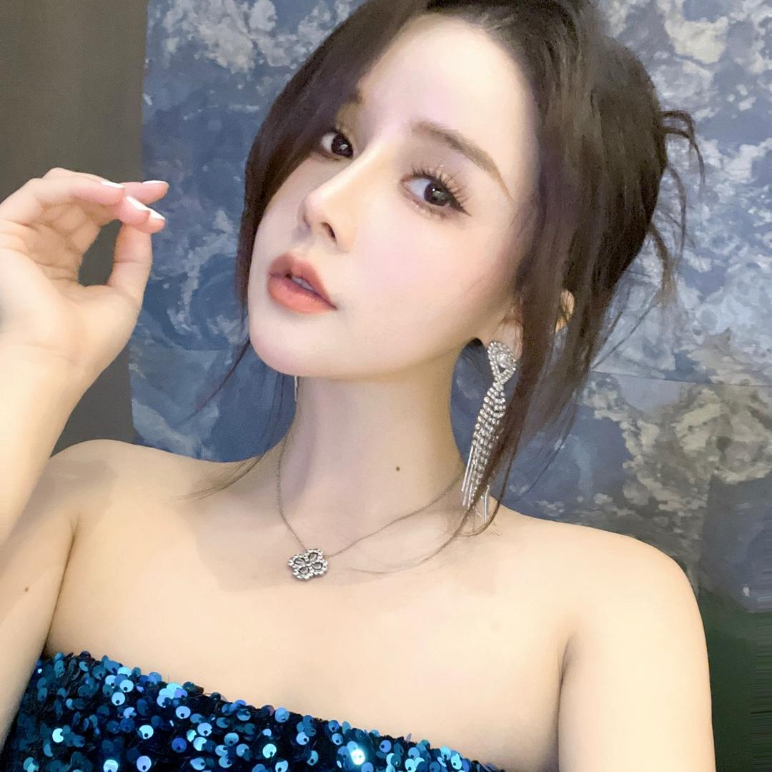 梁同学