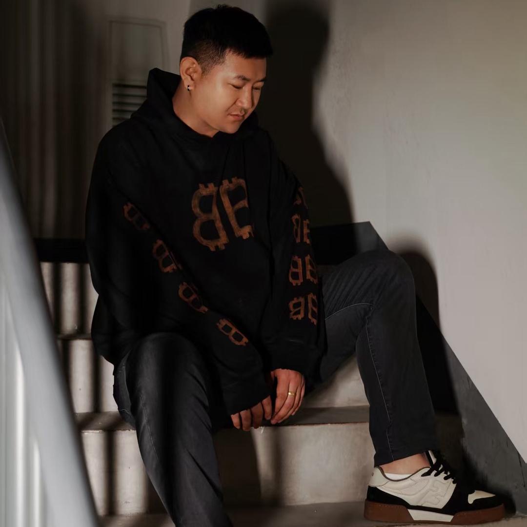 李俊泽