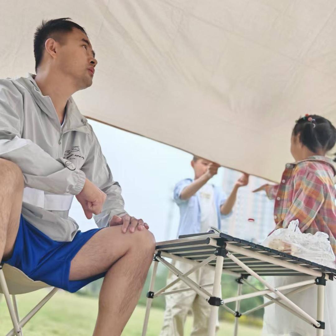 鲁悦
