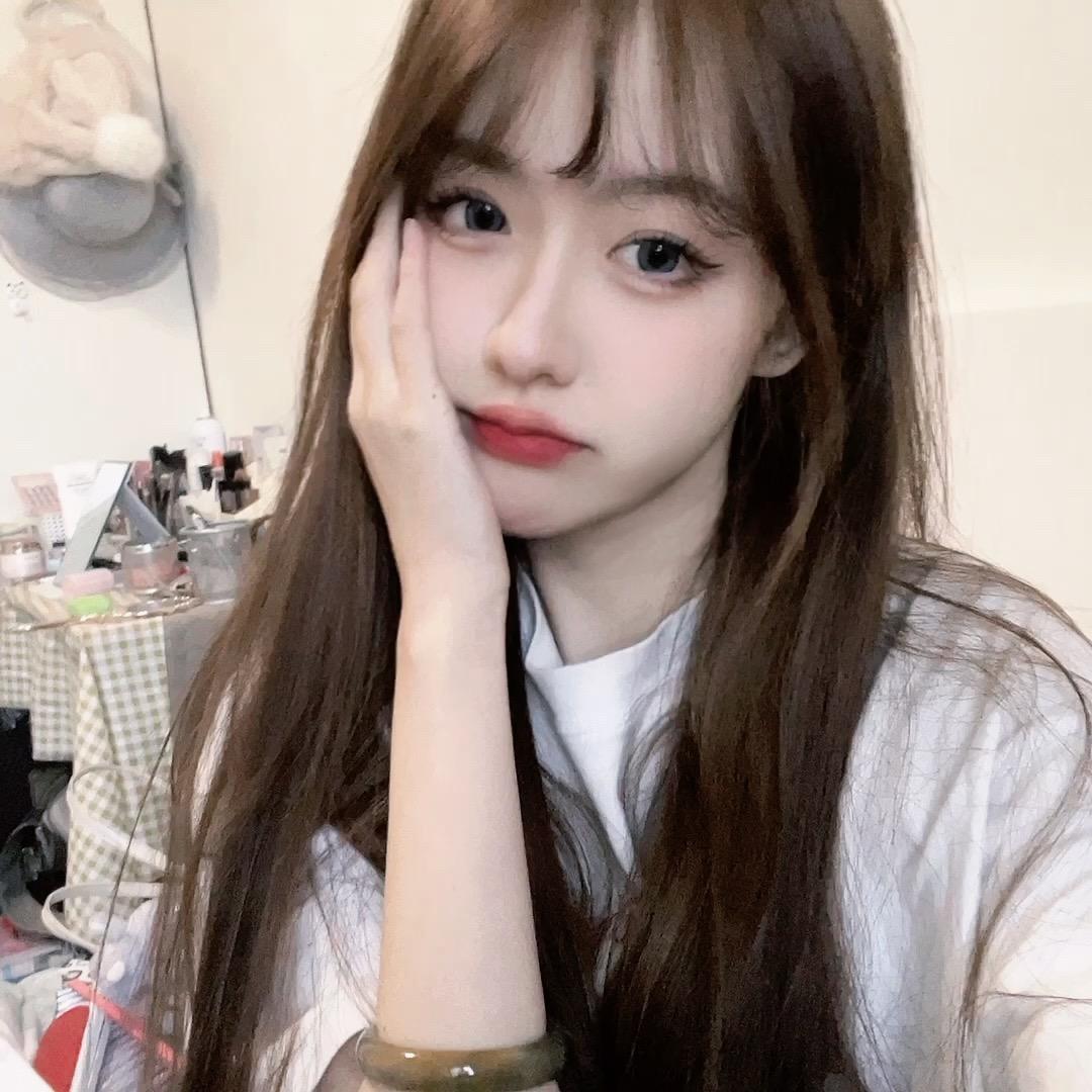 婷婷起床了