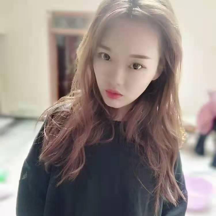 李奕然自制穿搭