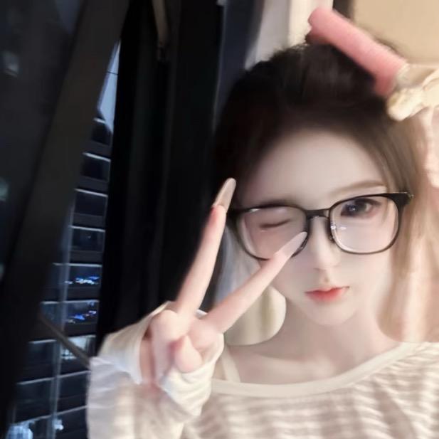 霓小蛇^