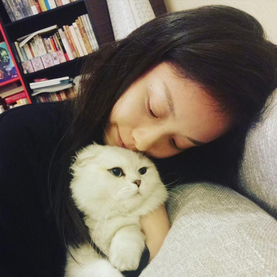 冀欣欣欣
