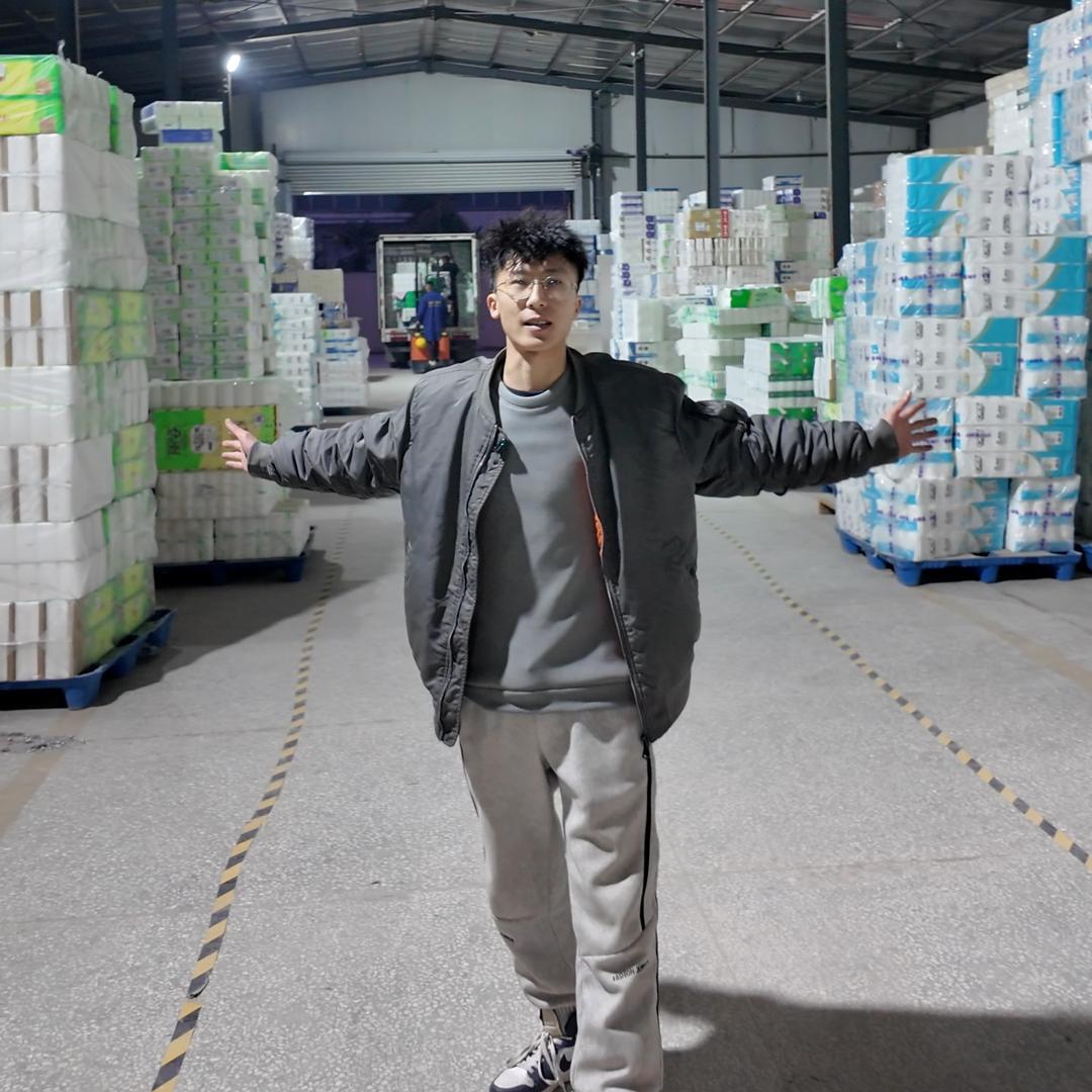 小宇纸卫品仓储直供站