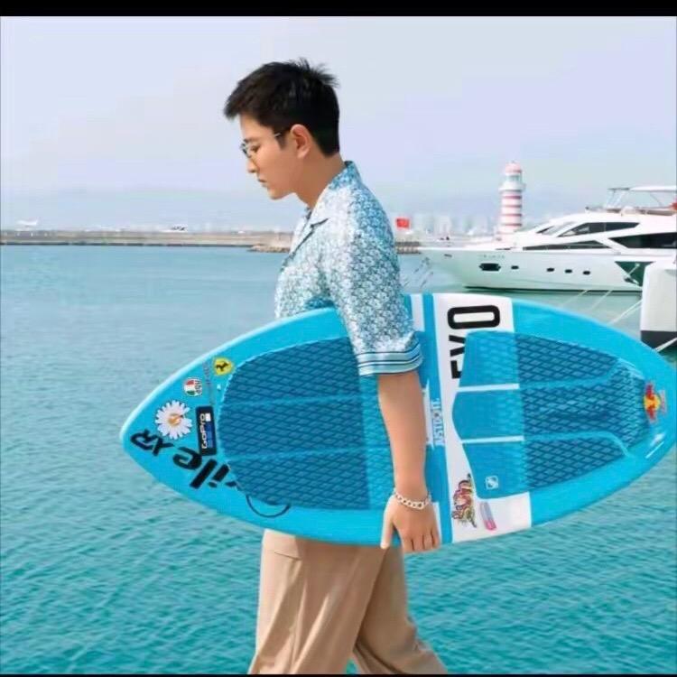贾乃亮甄选反场