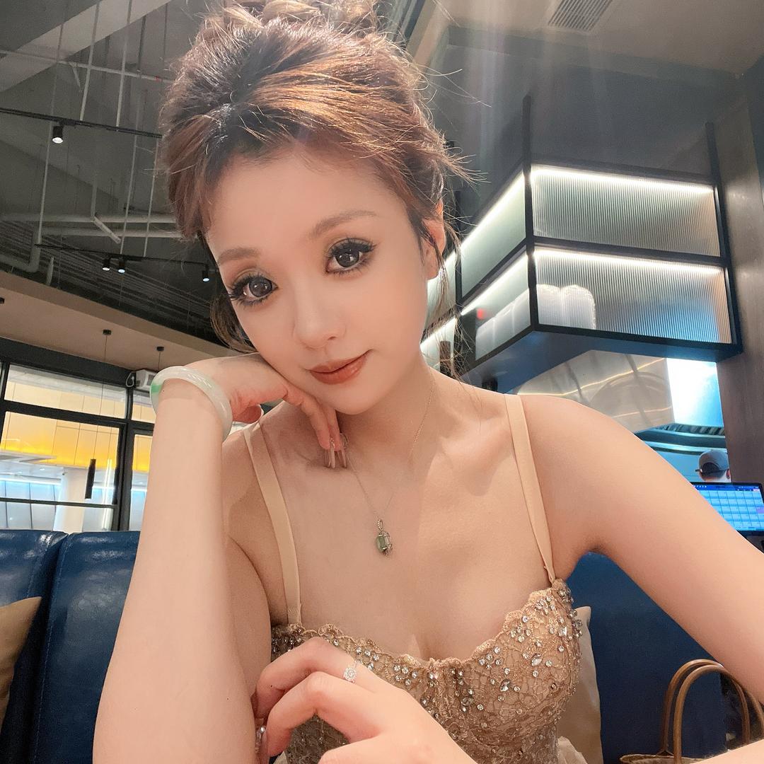 🎀是個正經老闆娘🎀