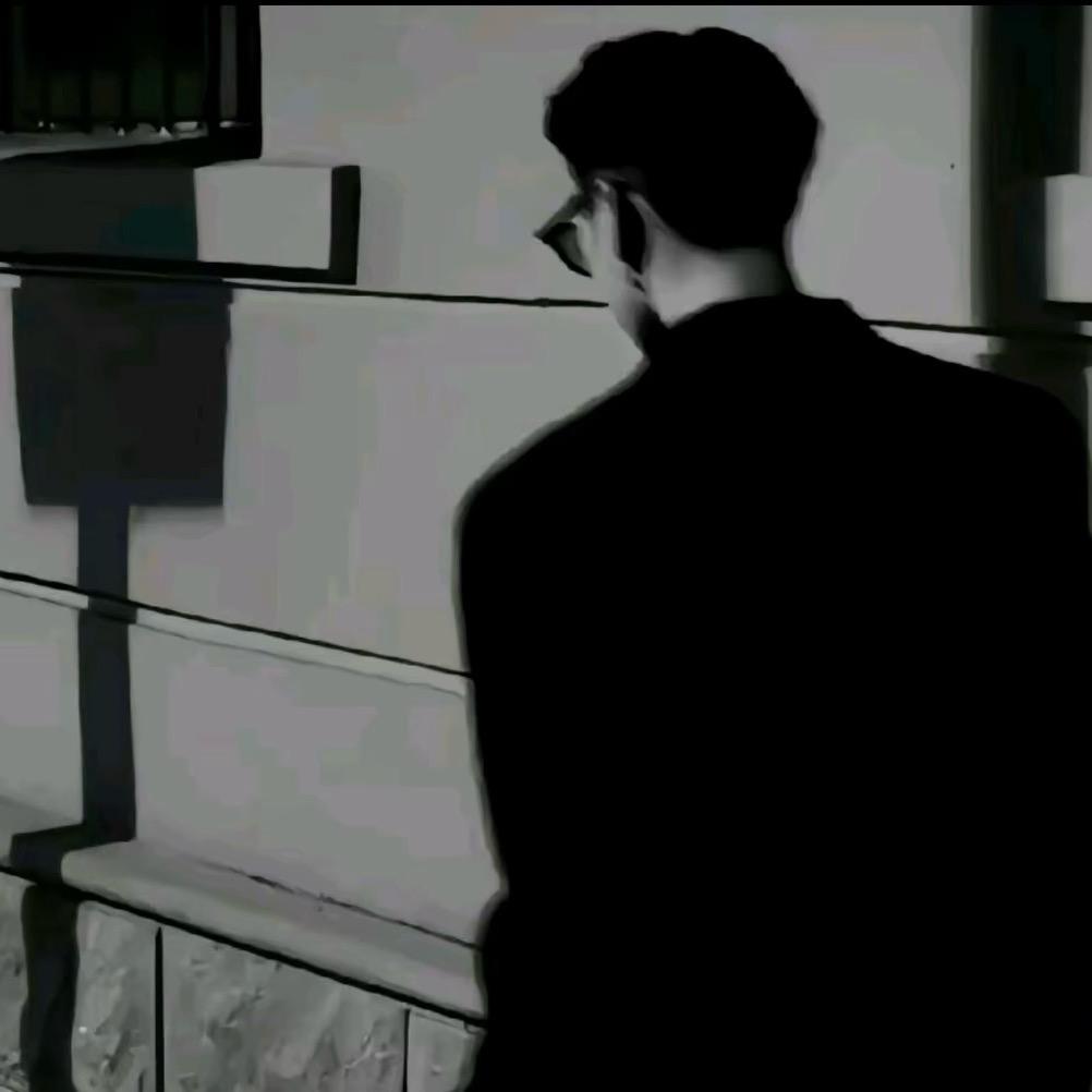 被丢下的小朋友