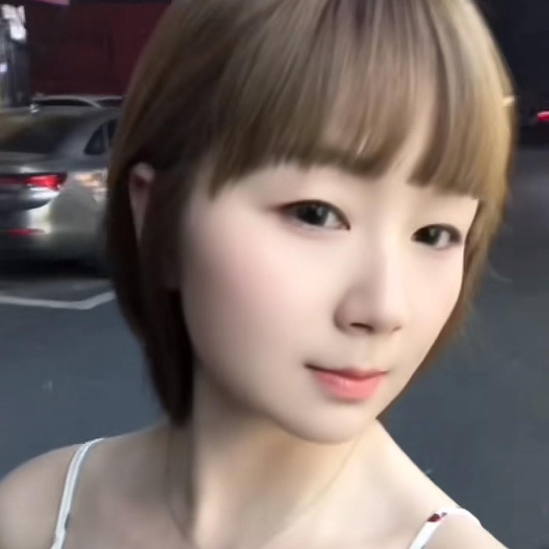 靓靓（晚8:10）