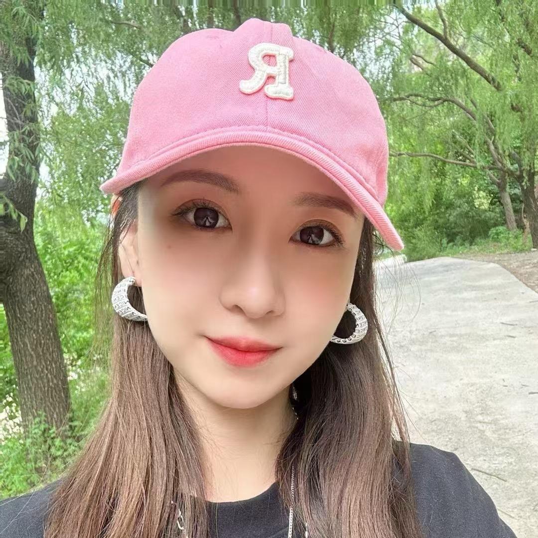 米莉运动休闲穿搭