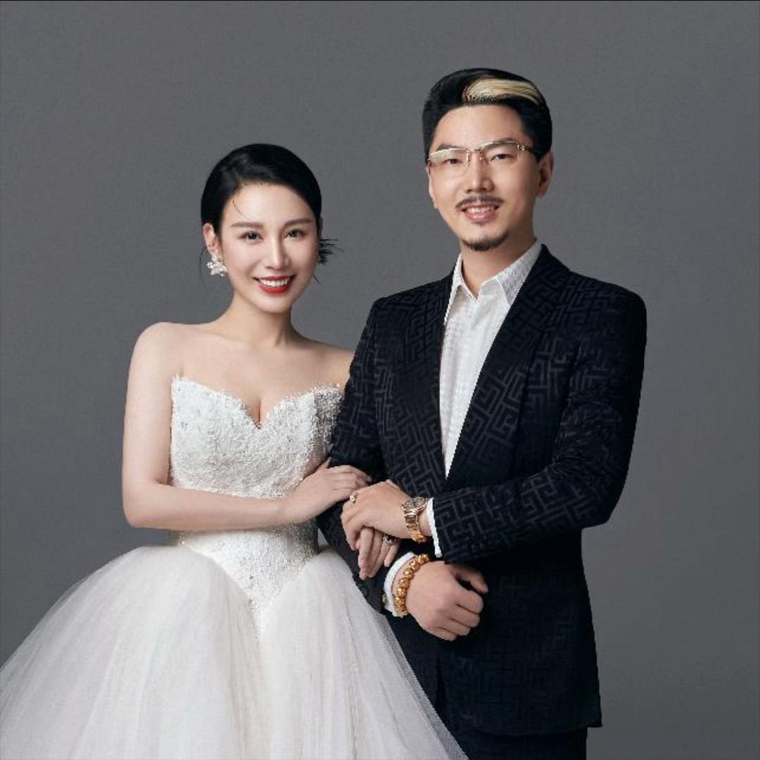 国岳参半冷光修白牙膏专场