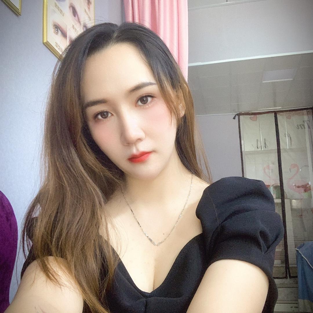 唐唐。一颗心