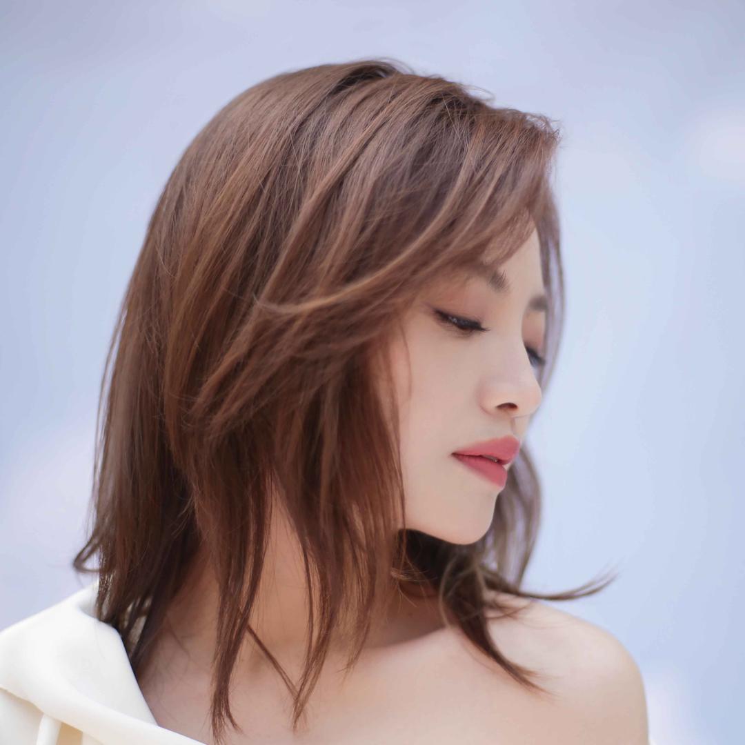 哇噻美学穿搭运营小悦