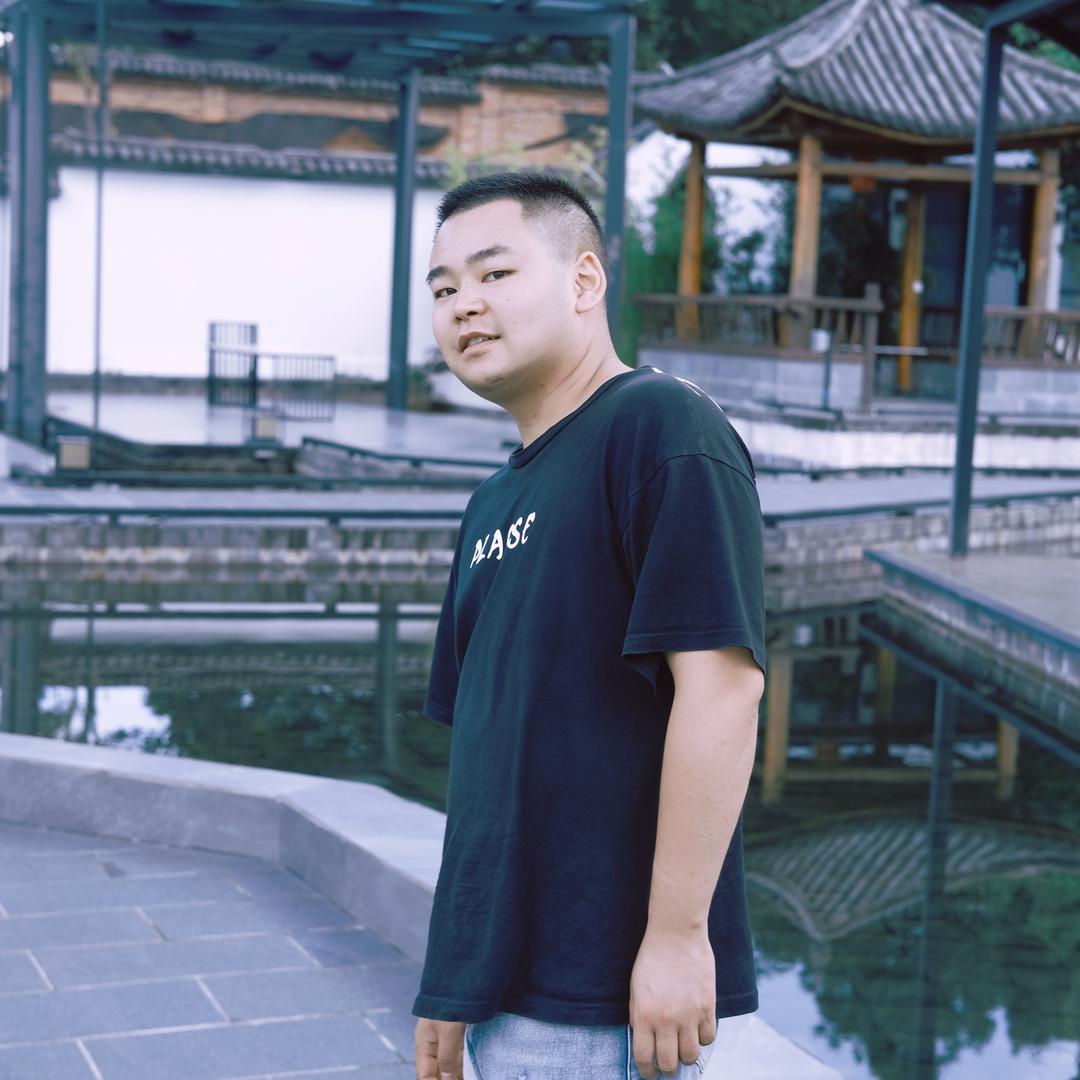制片人王超头像
