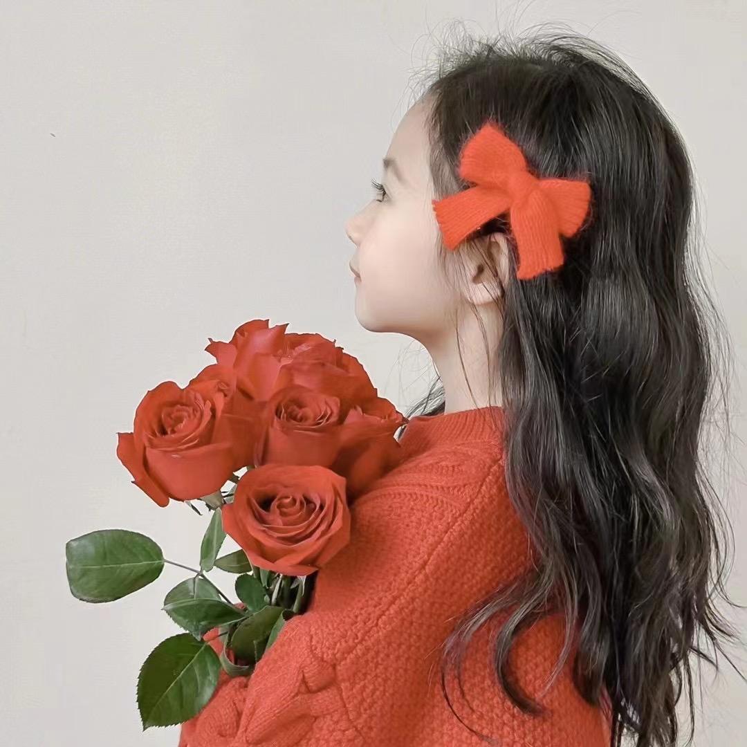 山茶花读不懂白玫瑰🌸