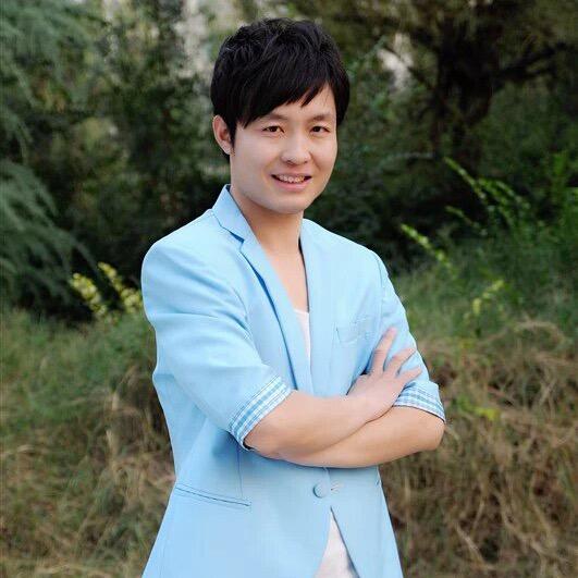 星先生的珠宝书馆